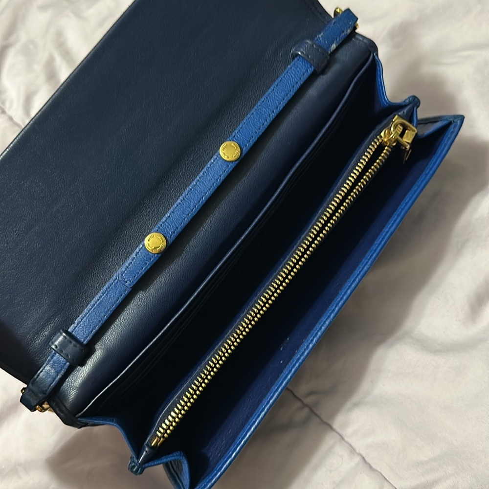 Miu Miu Wallet On Chain - image 8